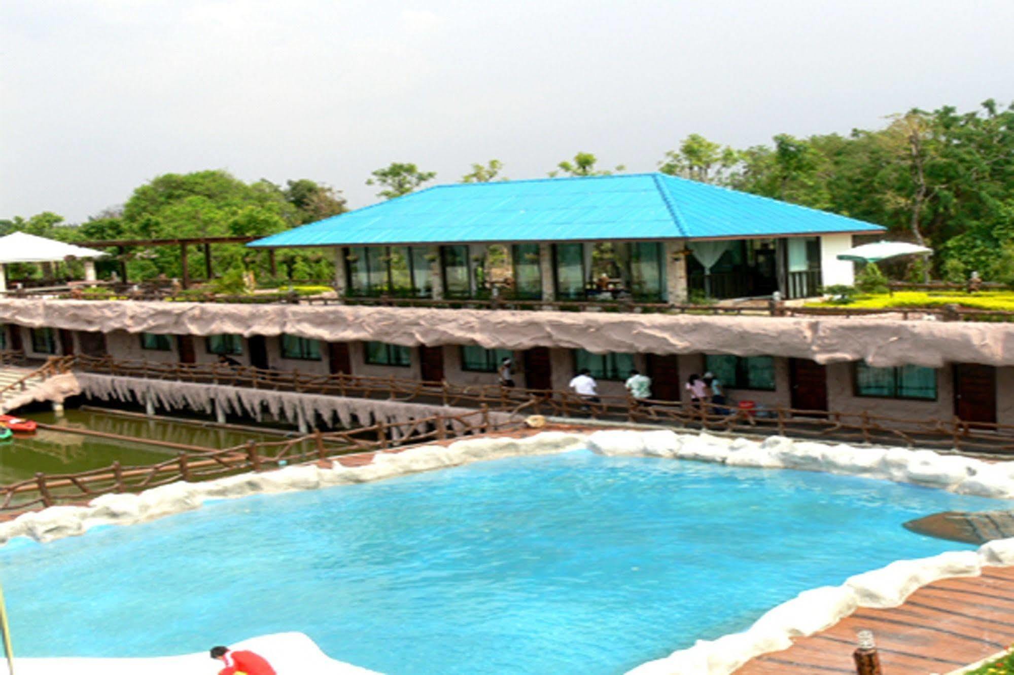 Chart Trip Resort Nakhonratchasima Zewnętrze zdjęcie